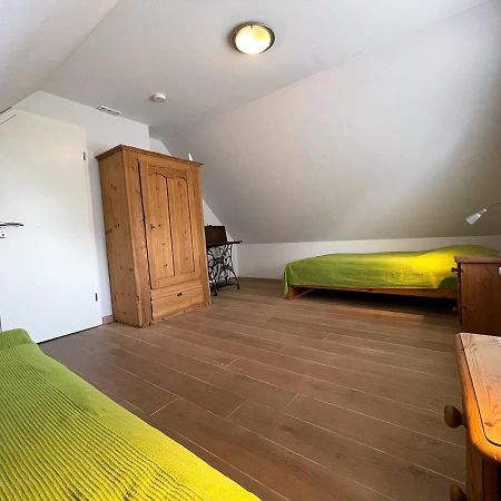 Das Puppenhaus, Reetdach, Sauna, Kamin, Eingezaeunt, Badewanne, Haustiere Willkommen Emmelsbull-Horsbull Exterior foto
