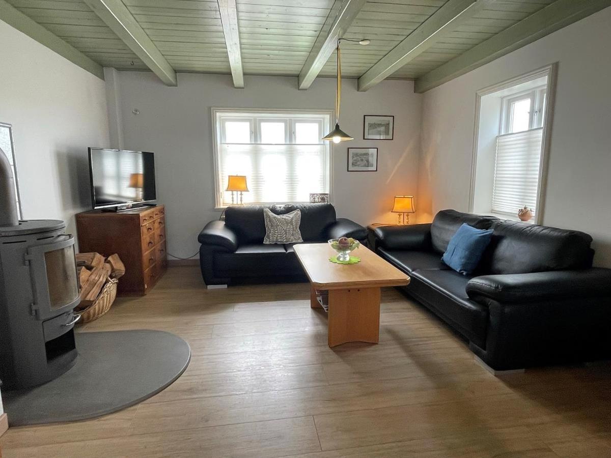 Das Puppenhaus, Reetdach, Sauna, Kamin, Eingezaeunt, Badewanne, Haustiere Willkommen Emmelsbull-Horsbull Exterior foto